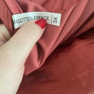 Plus size, Deep red slip skirt